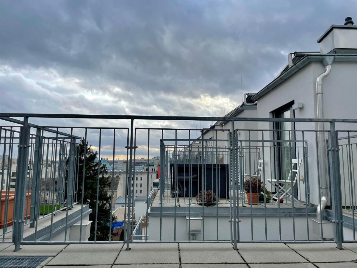 Eca Rooftop Live - Private Rooms & Serviced Apartments Βιέννη Εξωτερικό φωτογραφία
