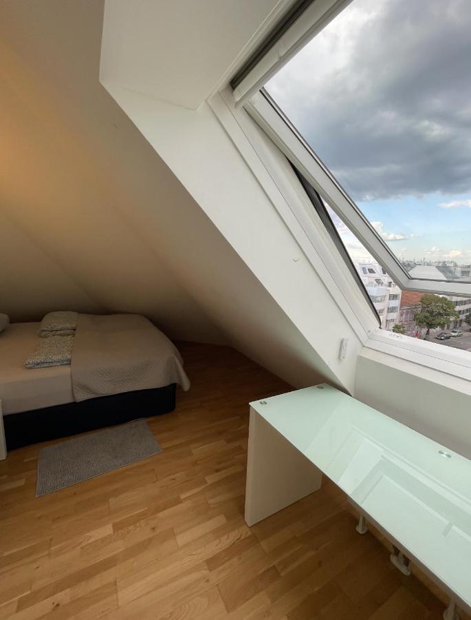 Eca Rooftop Live - Private Rooms & Serviced Apartments Βιέννη Εξωτερικό φωτογραφία